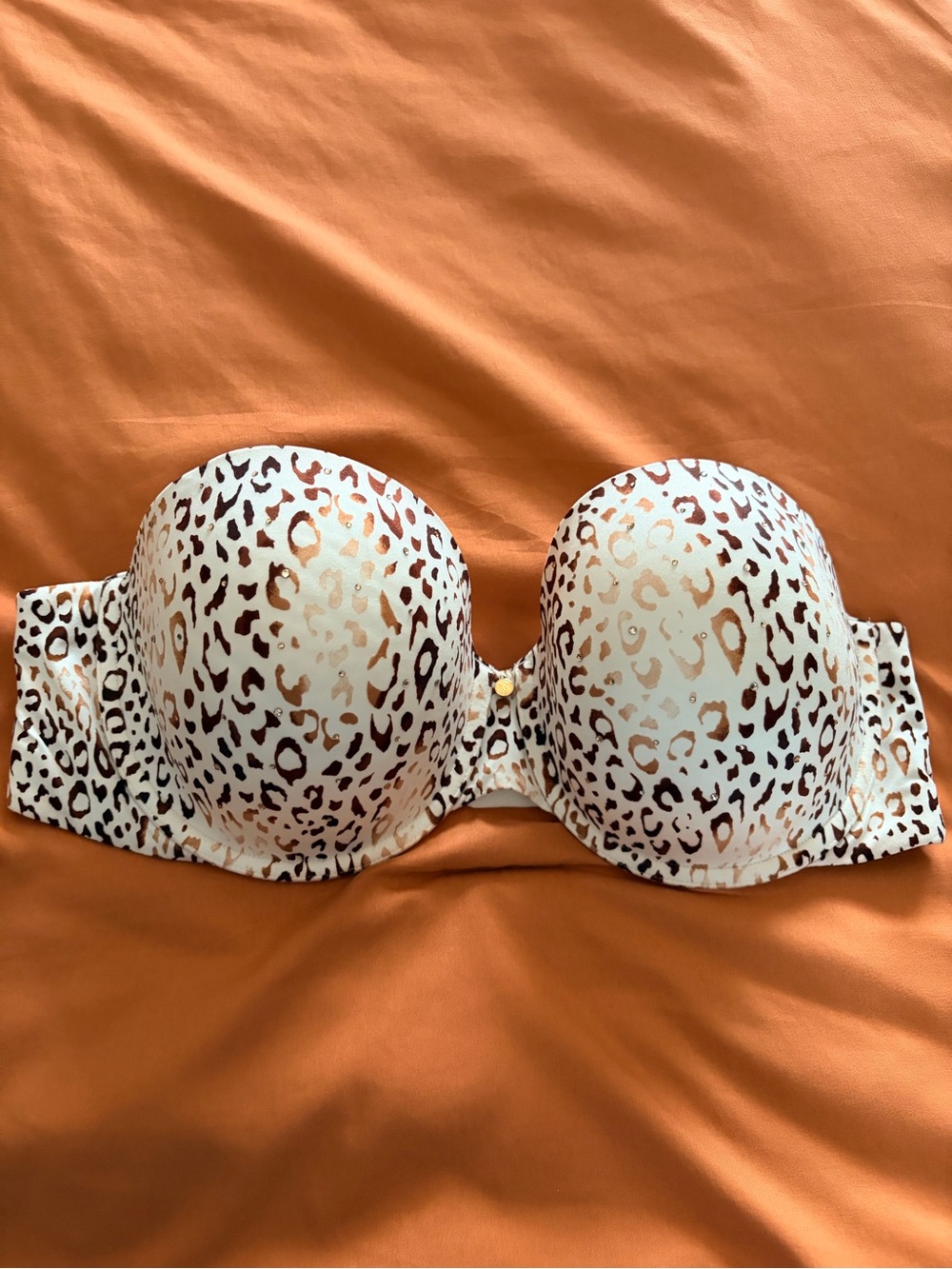 Victoria's Secret Strapless Leopard Print convertible bra - Cream & Brown